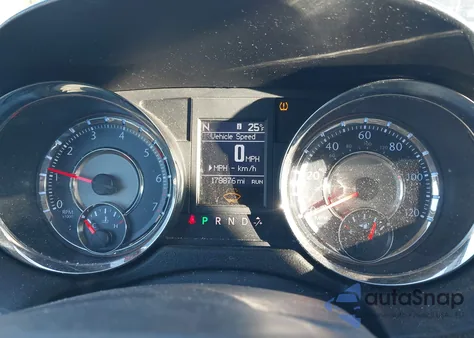 2012 Chrysler Town & Country Touring z USA, uszkodzony, nr VIN 2C4RC1BGXCR106528